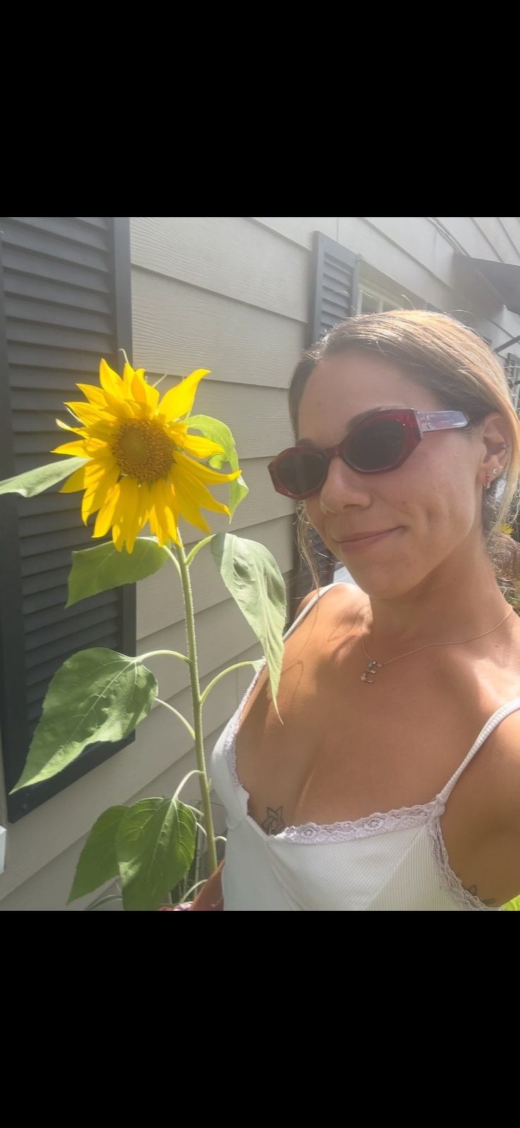 Ellia Ruggiero, Licensed Massage Therapist and yoga instructor at Palm Therapy